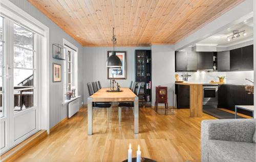 Ljosland Casa | Cozy Home In Åseral With House Sea View