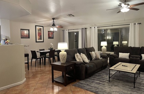 Ashton Ranch Casa | Cozy Home in beautiful neighborhood in Surprise, Arizona.