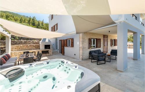 Blato Casa | Cozy Home In Blato With House Sea View