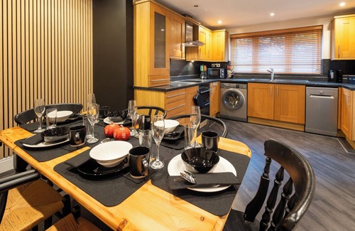 Staple Hill Casa | Cozy home in Bristol,Contractors, Relocation, Families, Parking, WIFI,SMARTTV