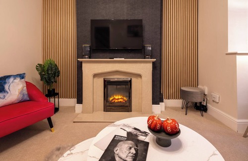 Staple Hill Casa | Cozy home in Bristol,Contractors, Relocation, Families, Parking, WIFI,SMARTTV