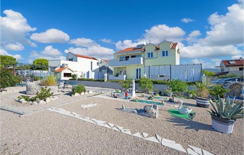 Brodarica Casa | Cozy Home In Brodarica With Sauna
