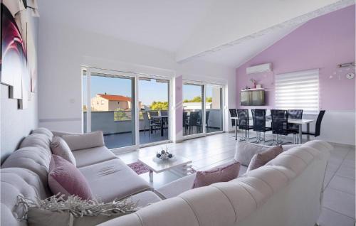 Brodarica Casa | Cozy Home In Brodarica With Sauna