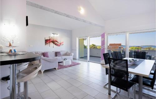 Brodarica Casa | Cozy Home In Brodarica With Sauna