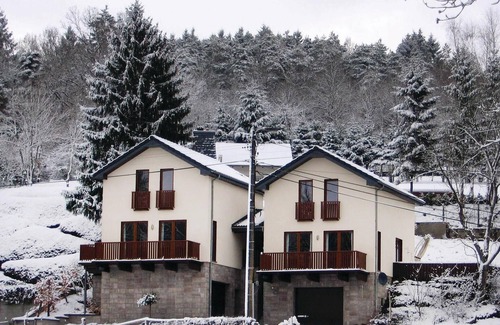 Oberhausen Casa | Acogedora casa en Burg-Reuland con.