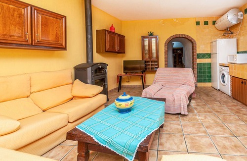 Cuevas del Campo Casa | Cozy home in Cuevas del Campo with WiFi