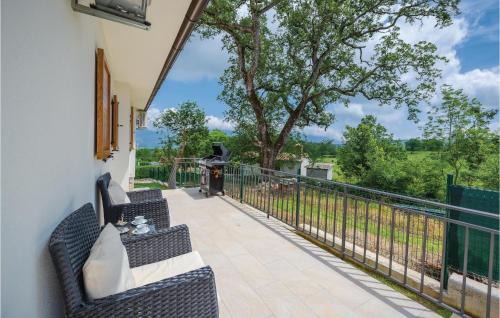 Krsan Casa | Cozy Home In Cambarelici