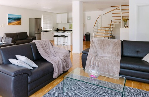 Civljane Casa | Acogedora casa en Cetina con piscina privada, puede ser interior o exterior.