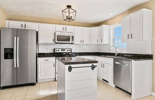 Christiansburg Casa | Cozy home in Christiansburg with great view! 16 minutes to Virginia Tech.