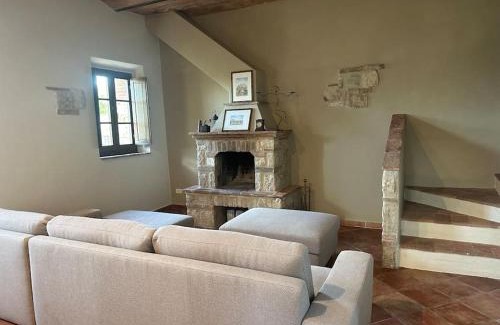 Asciano Apartamento | Cozy home in countryside Asciano Siena -renovated!