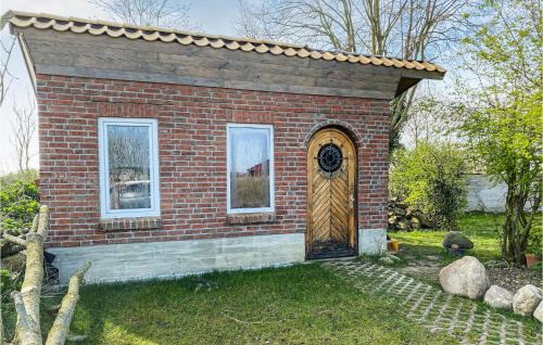Karby Apartamento | Cozy Home In Dörphof With Sauna