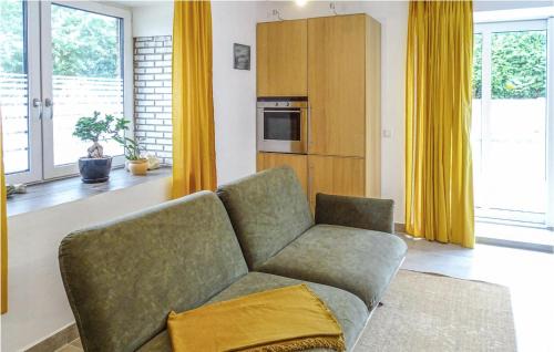 Karby Apartamento | Cozy Home In Dörphof With Sauna