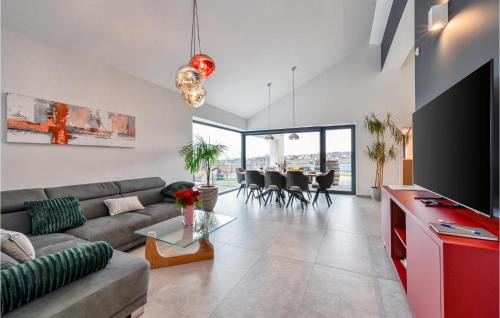 Dugo Selo Casa | Cozy Home In Dugo Selo With Sauna