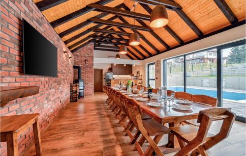Dugo Selo Casa | Cozy Home In Dugo Selo With Sauna