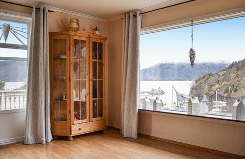 Kyrping Casa | Bonita casa en Etne con cocina