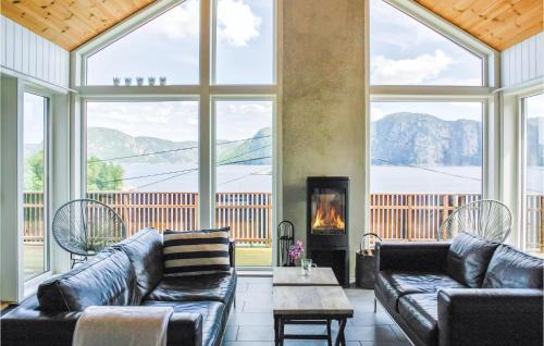 Farsund Casa | Cozy Home In Farsund With Sauna