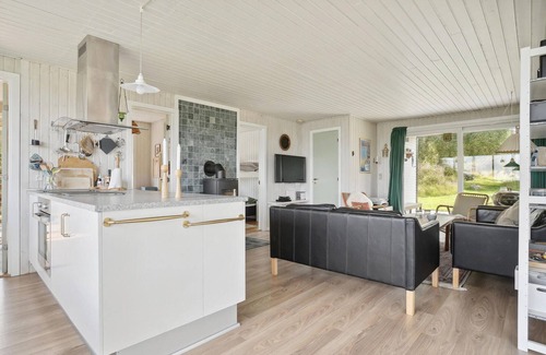 Fur Casa | Hermosa casa en Fur con cocina