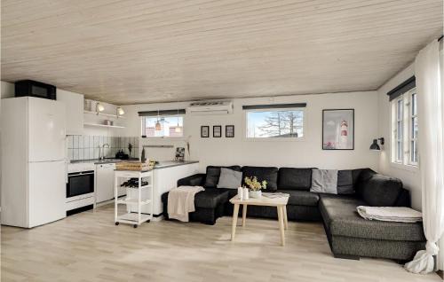 Nørre Hurup Casa | Cozy Home In Hadsund With Kitchen
