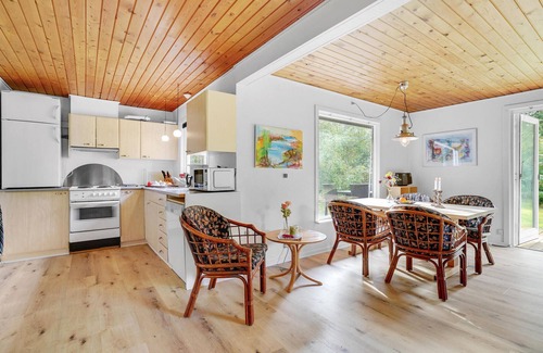 Skovgaarde Casa | Acogedora casa en Herning con cocina