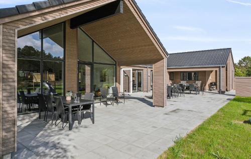 Bratten Strand Casa | Cozy Home In Jerup With Sauna