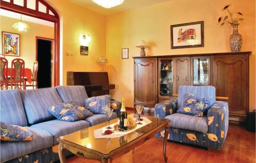 Kapelica Casa | Cozy Home In Kapelica With Wifi