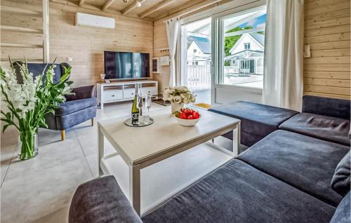 Kolczewo Casa | Cozy Home In Kolczewo With Wifi