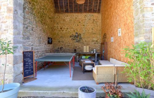 La Pernelle Casa | Cozy Home In La Pernelle With Wifi