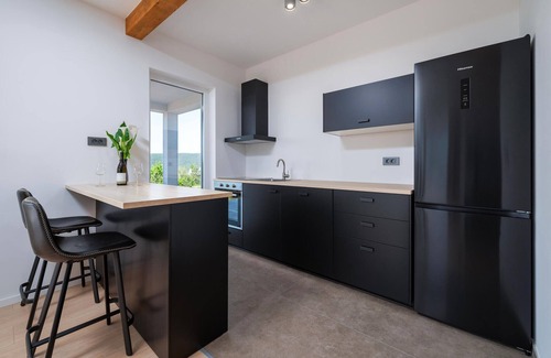 Trget Casa | Acogedora casa en Labin con WiFi