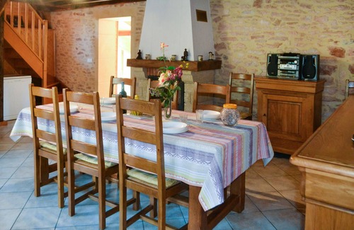 Montignac Casa | Acogedora casa en Montignac con cocina.