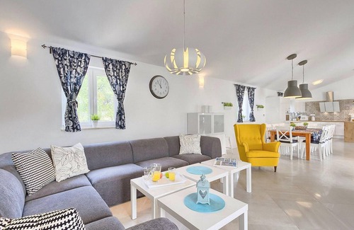 Sveta Nedelja Casa | Acogedora casa en Nedescina