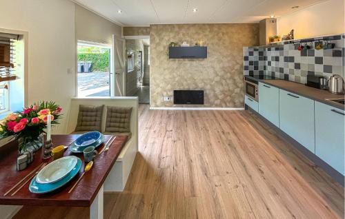 Krakeel Casa | Cozy Home In Noordscheschut With Wifi
