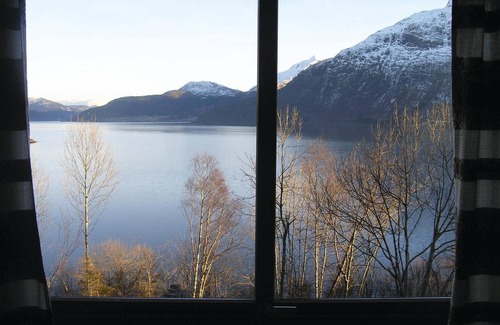 Torheim Casa | Acogedora casa en Nordfjordeid con.