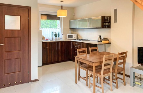 Nowecin Casa | Acogedora casa en Nowecin con cocina