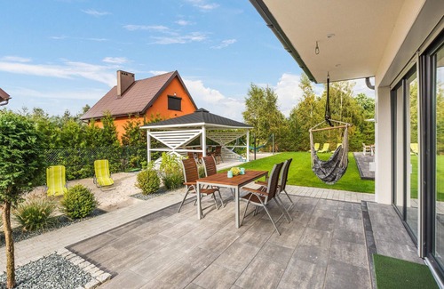 Nowecin Casa | Acogedora casa en Nowecin con cocina