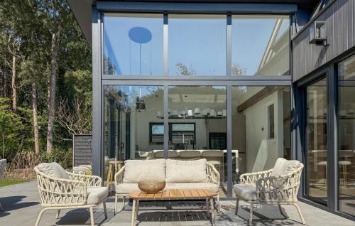 Ouddorp Casa | Cozy Home In Ouddorp With Wifi