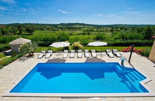 Fabci Casa | Acogedora casa en Porec con sauna