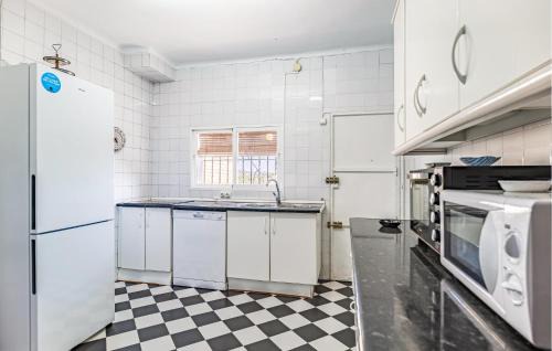 Puente Genil Casa | Cozy Home In Puente Genil