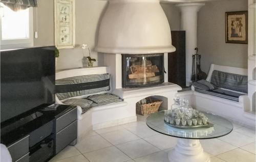 Puisserguier Casa | Cozy Home In Puisserguier