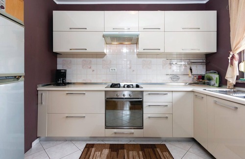 Sikici Casa | Acogedora casa en Pula con cocina