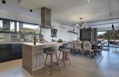Sikici Casa | Acogedora casa en Pula con sauna