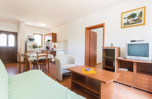 Vinkuran Casa | Acogedora casa en Pula con WiFi
