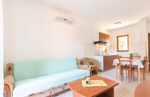 Vinkuran Casa | Acogedora casa en Pula con WiFi