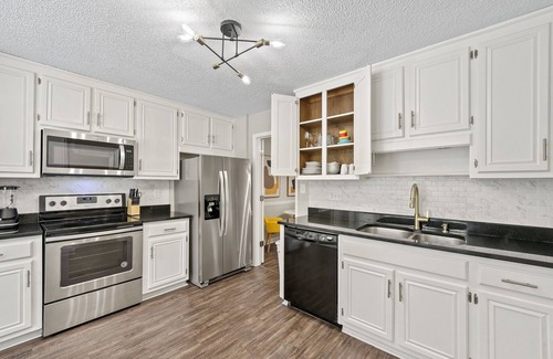 Marietta Casa | Cozy Home in Quiet Neighborhood - King Beds
