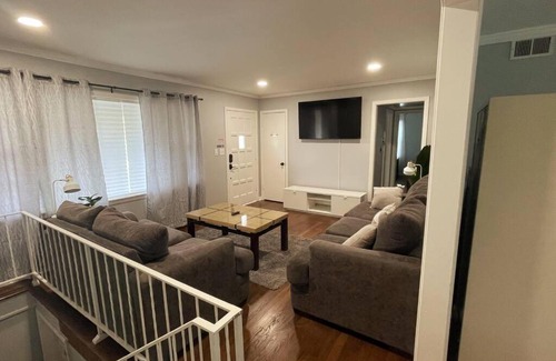 Overland Park Casa | Cozy home in quiet Overland Park neighborhood