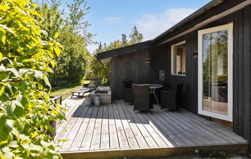 Ronde Casa | Cozy Home In Rønde With Wifi