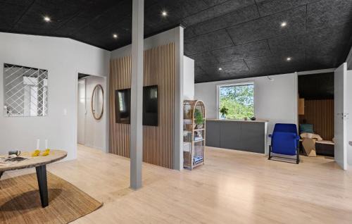 Ronde Casa | Cozy Home In Rønde With Wifi