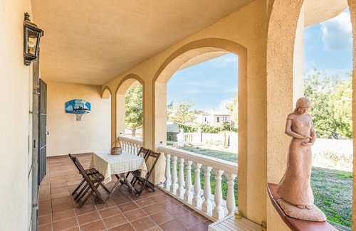 El Roc de Sant Gaieta Casa | Cozy home in Roda de Berà with Wi-Fi
