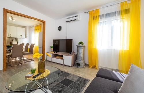 Rovanjska Casa | Acogedora casa en Rovanjska con WiFi