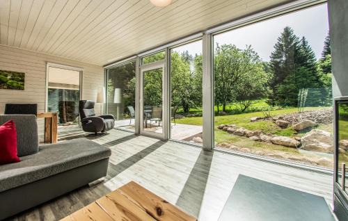 Ruhla Casa | Cozy Home In Ruhla With Kitchen