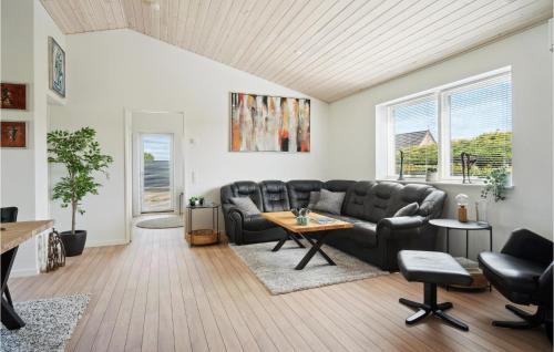 Tranebjerg Casa | Cozy Home In Samsø With Kitchen